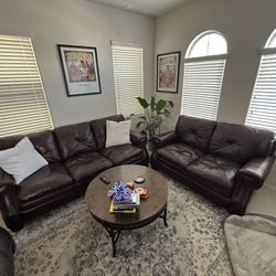 Couch and Love Seat Set Leather Barely Used Great Condition 