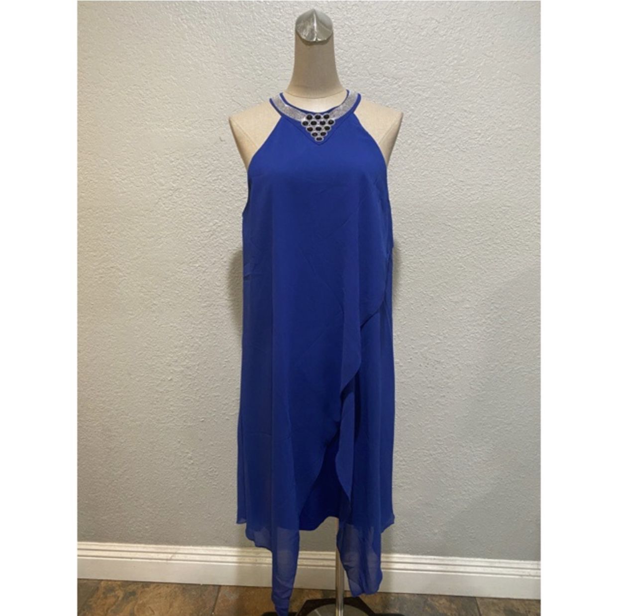 Stunning Flowy Royal Blue Dress M