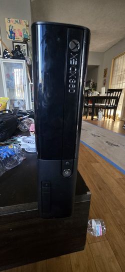 Xbox 360 With Cod Black Ops 