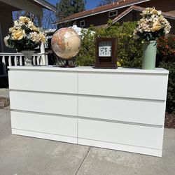 White Malms Dresser Chest of Drawers Furniture Great Condition