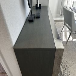 Buffet Table