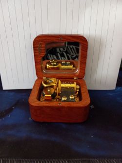 Howls Moving Castle Music box