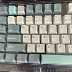 Light blue double shot PBT keycap set