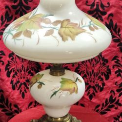 L.G. Wright  OLD COLLECTABLE RARE LAMP OIL STYLE WITH LIVES GWTW