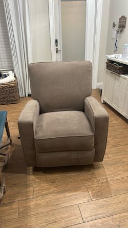 Recliner / rocking chair