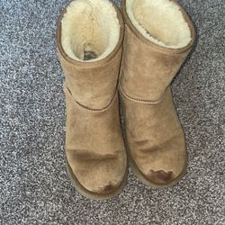 UGG BOOTS