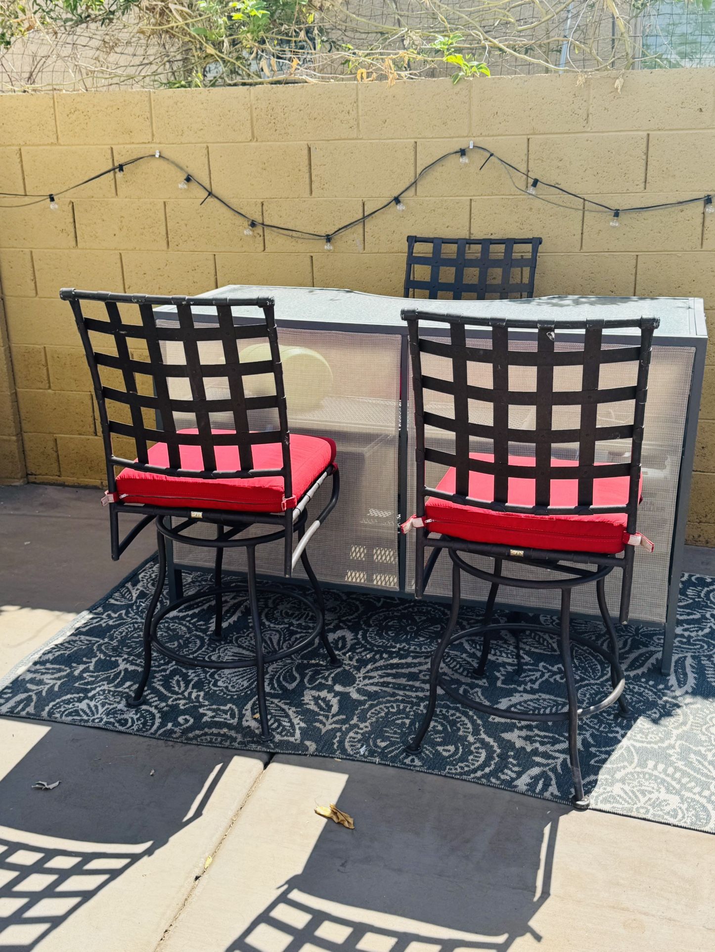 Outdoor Bar with 3 Chairs 