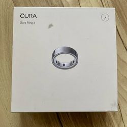 Oura Ring Gen 4 – Silver – Size 7 – Brand New in Box!