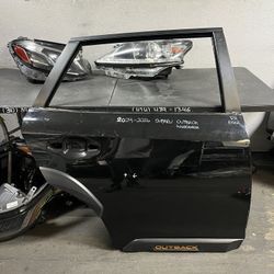 2024-2025-2026 SUBARU OUTBACK RIGHT REAR DOOR OEM USED #9068