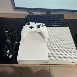 Xbox One S 1TB- WHITE (with Controller, HDMI cable, And Power Cord )