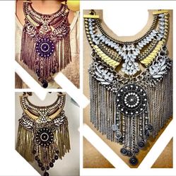 NWOT Gold & Silver Bib Style Statement Necklace