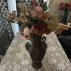 Seasons Bloom Table Center Piece 