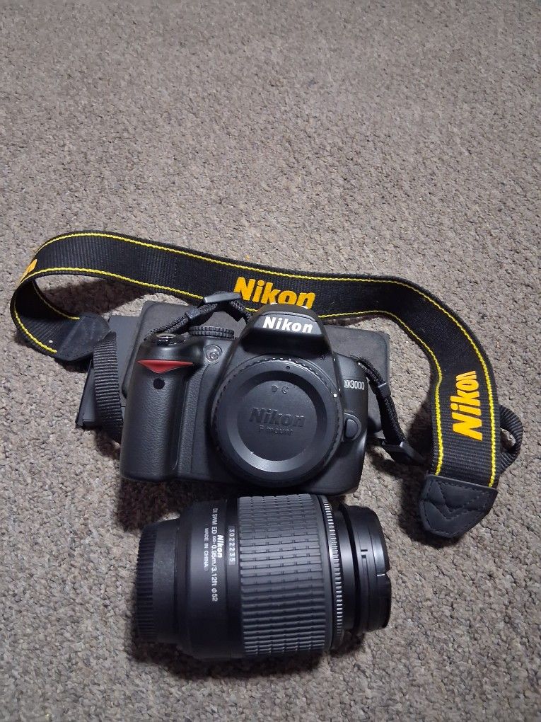 Nikon D3000