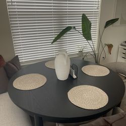Extendable Dining Table