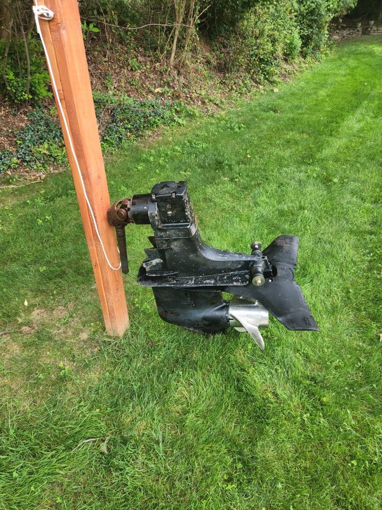 Merc cruiser outdrive