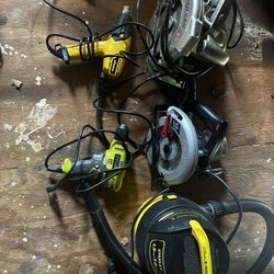 Two Skill Saw One Heat Gum One Vacum One Electric Drill 