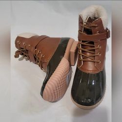 Women Rain boots Size 8.5