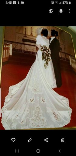 White wedding Dress