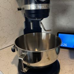 Like New Navy Kitchenaid 5.5q Bowl-lift Stand Mixer 