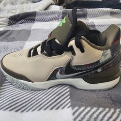 Nike LeBron NXXT Gen AMPD 