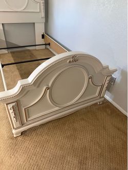 Twin bed