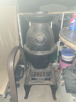 Umco 212 Antique Potbelly Stove From 1911-1913 for Sale in Queens, NY -  OfferUp