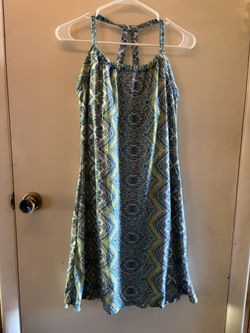  Women’s Dresses 