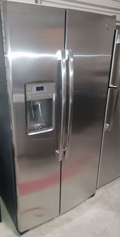 GE Stainless Steel Side-by-Side Refrigerator
