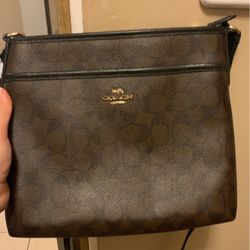 Authentic COACH Crossbody purse