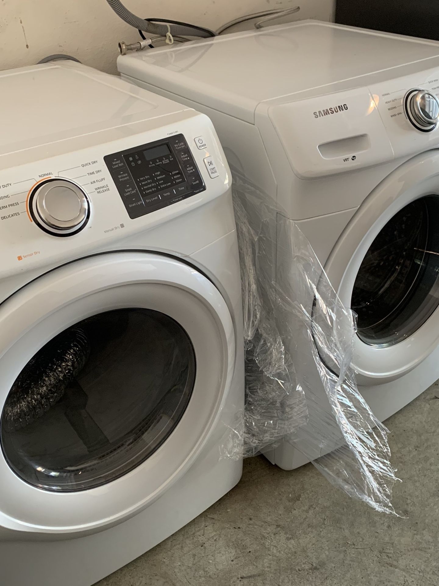 Samsung Electric Front Loading Washer/Dryer Set