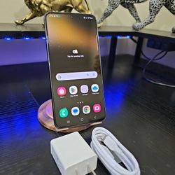 Unlocked Samsung Galaxy S22