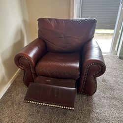 Recliner w/ FREE Coffee Table