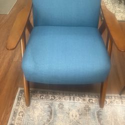 Matching Woven  Blue Textile  Cushioned Chairs 2