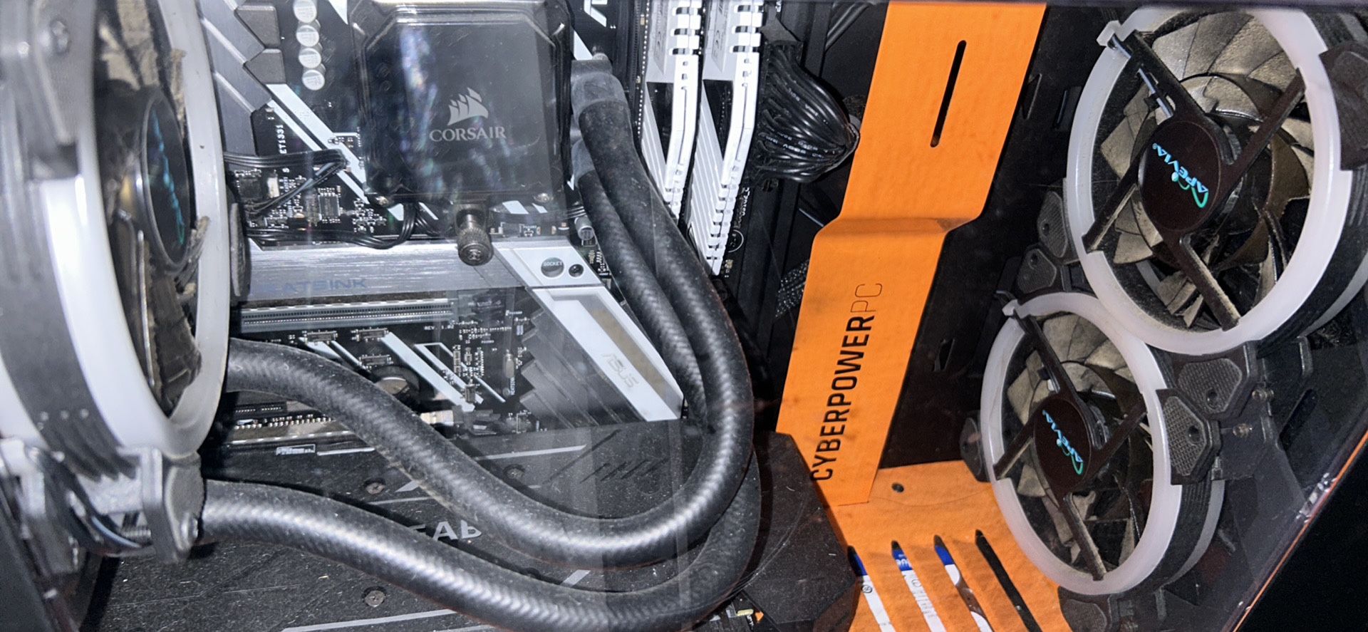 Pc With Alienware Monitor
