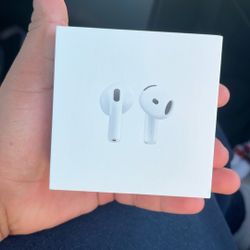 Air Pods 4s