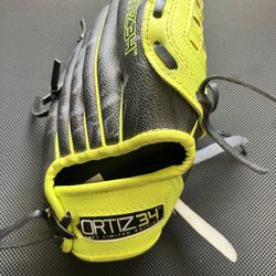 T Ball Glove