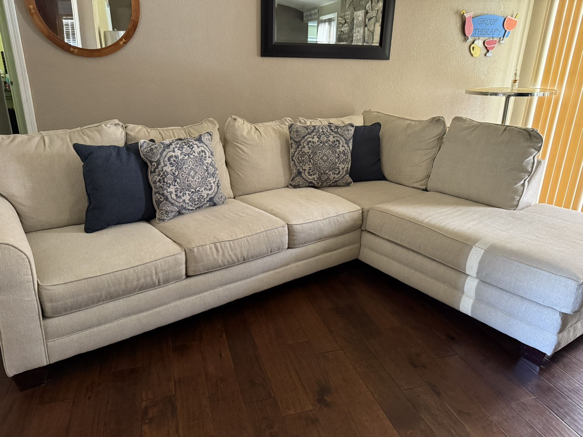 Sofa Set / Lounge Sectional