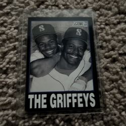 1991 Score Ken Griffey Jr # 841 (The Griffeys) Near Mint