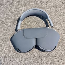 Like new Apple AirPods Max