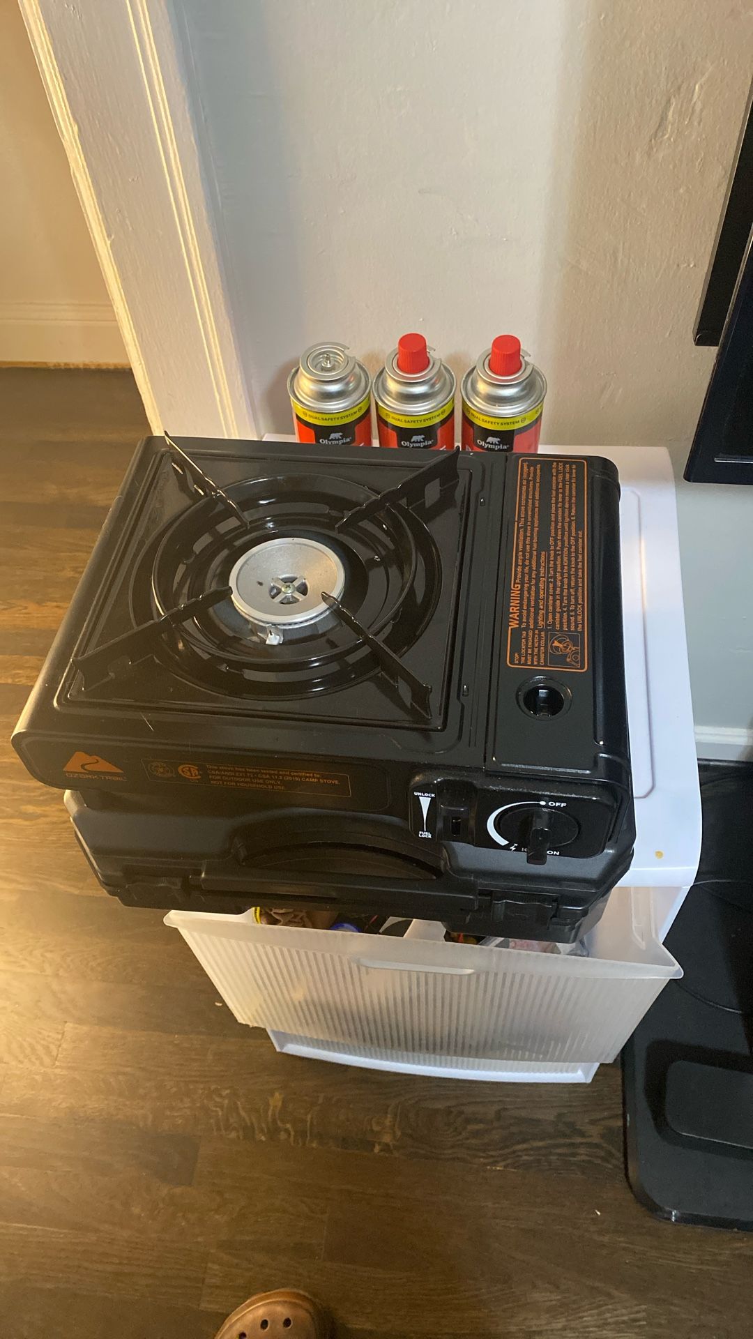 Ozark Trail Camp Stove With 3 Butane Tanks