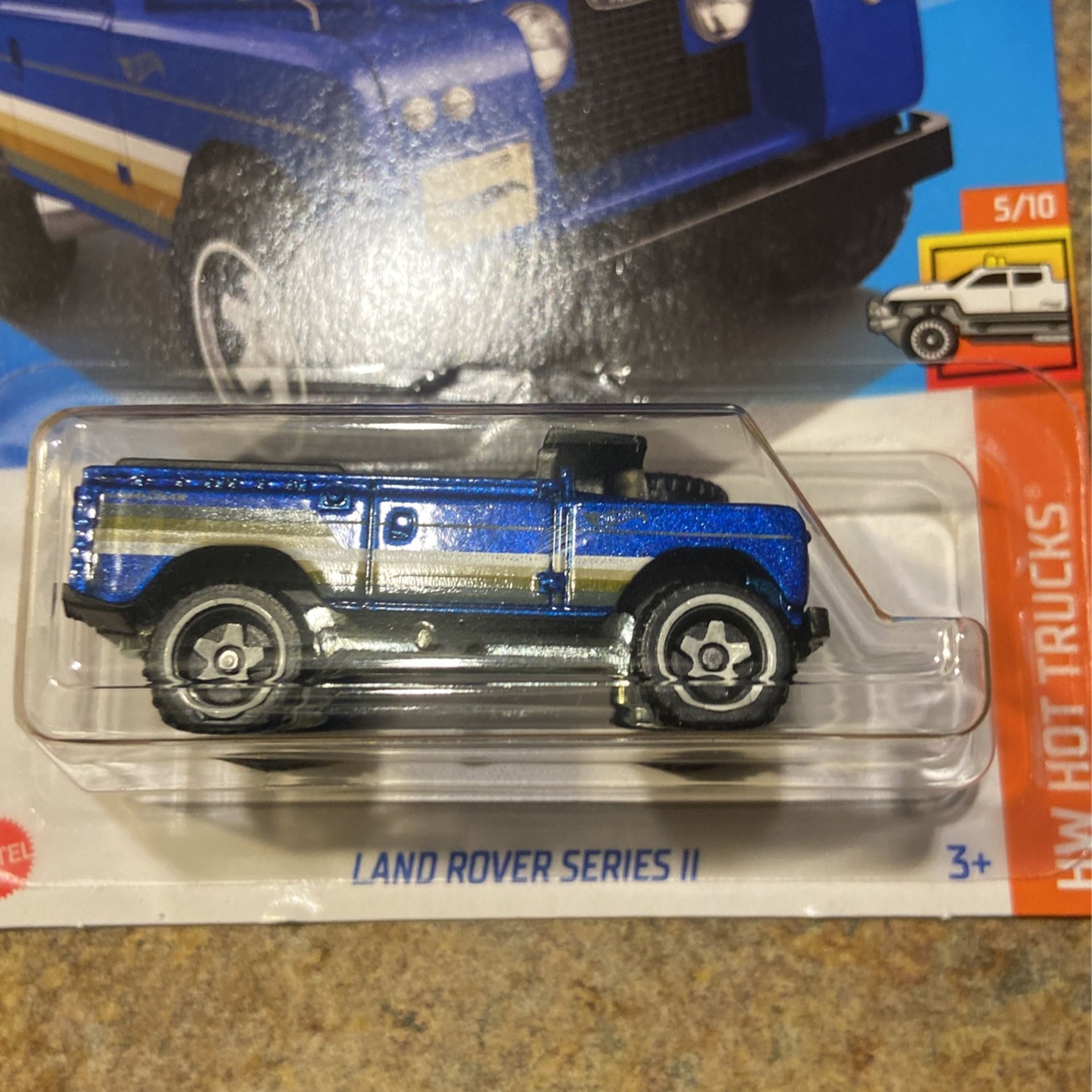 Hot Wheels Land Rover Blue
