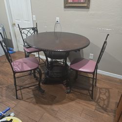 Kitchen Table 
