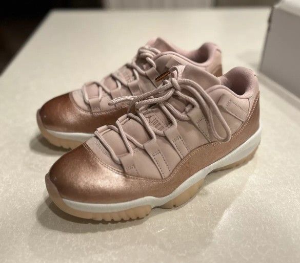 Women’s Air Jordan 11 Retro Low ‘Rose Gold’ (Sail/Metallic Red Bronze)