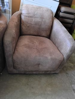Swivel glider club chairs x3