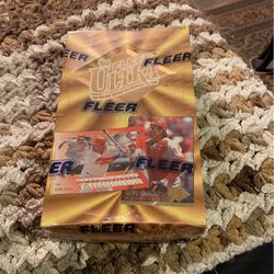 Fleer 1994 Ultra Baseball Cards, New