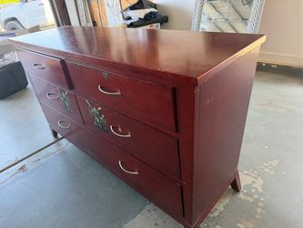 Red Lacquer Wood Dresser with Drawers