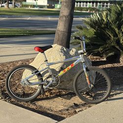 GT BMX Mach two 20”