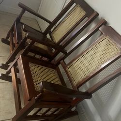 Sillones De Madera Y Pajillas 