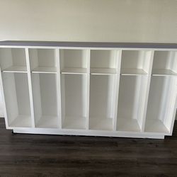 Bookshelf / Storage Shelving 