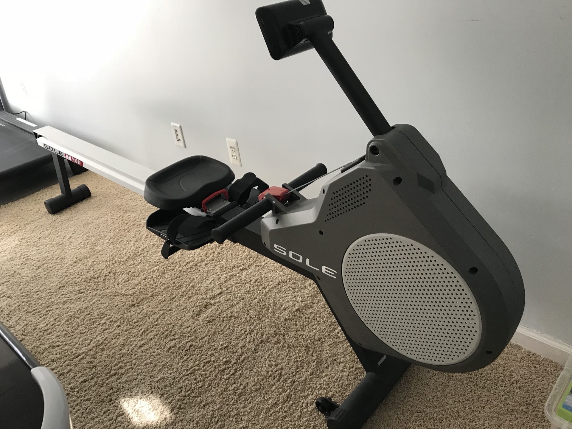 Sole SR400 Rowing Machine